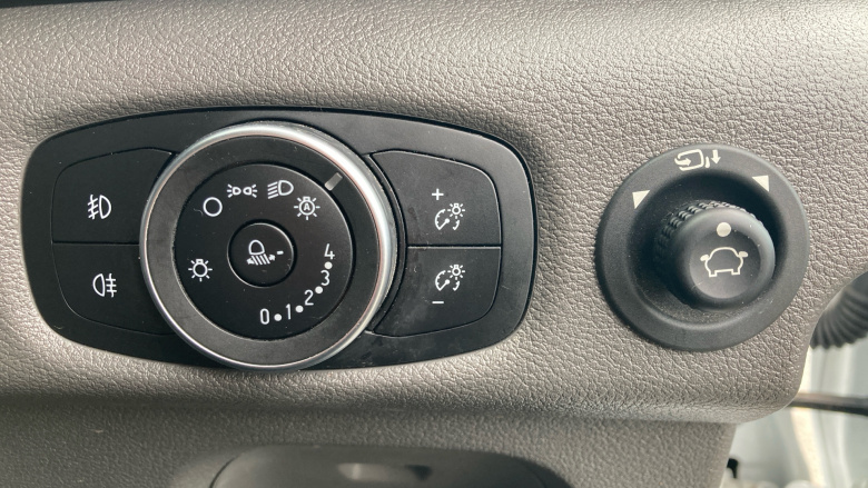 Ford Transit 350 L3 Diesel Fwd 2.0 EcoBlue Hybrid 130ps H2 Limited Van